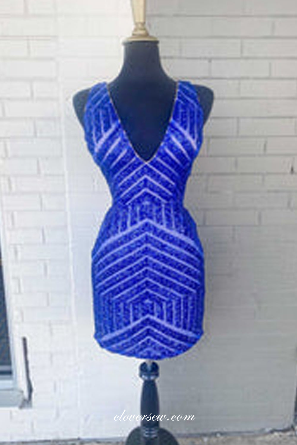 Royal Blue Sequined V-neck Sleeveless Shiny Popular Sheath Homecoming Dresses, CH0060