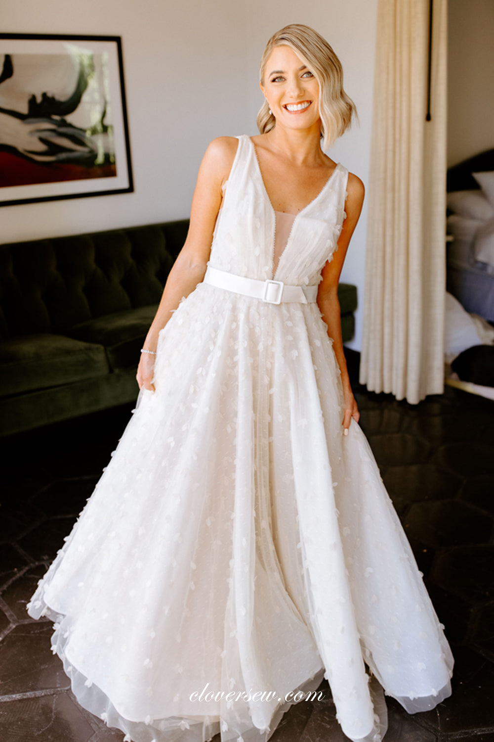 Popular 3D Applique Tulle Modern Sleeveless A-line Wedding Dresses, CW0256